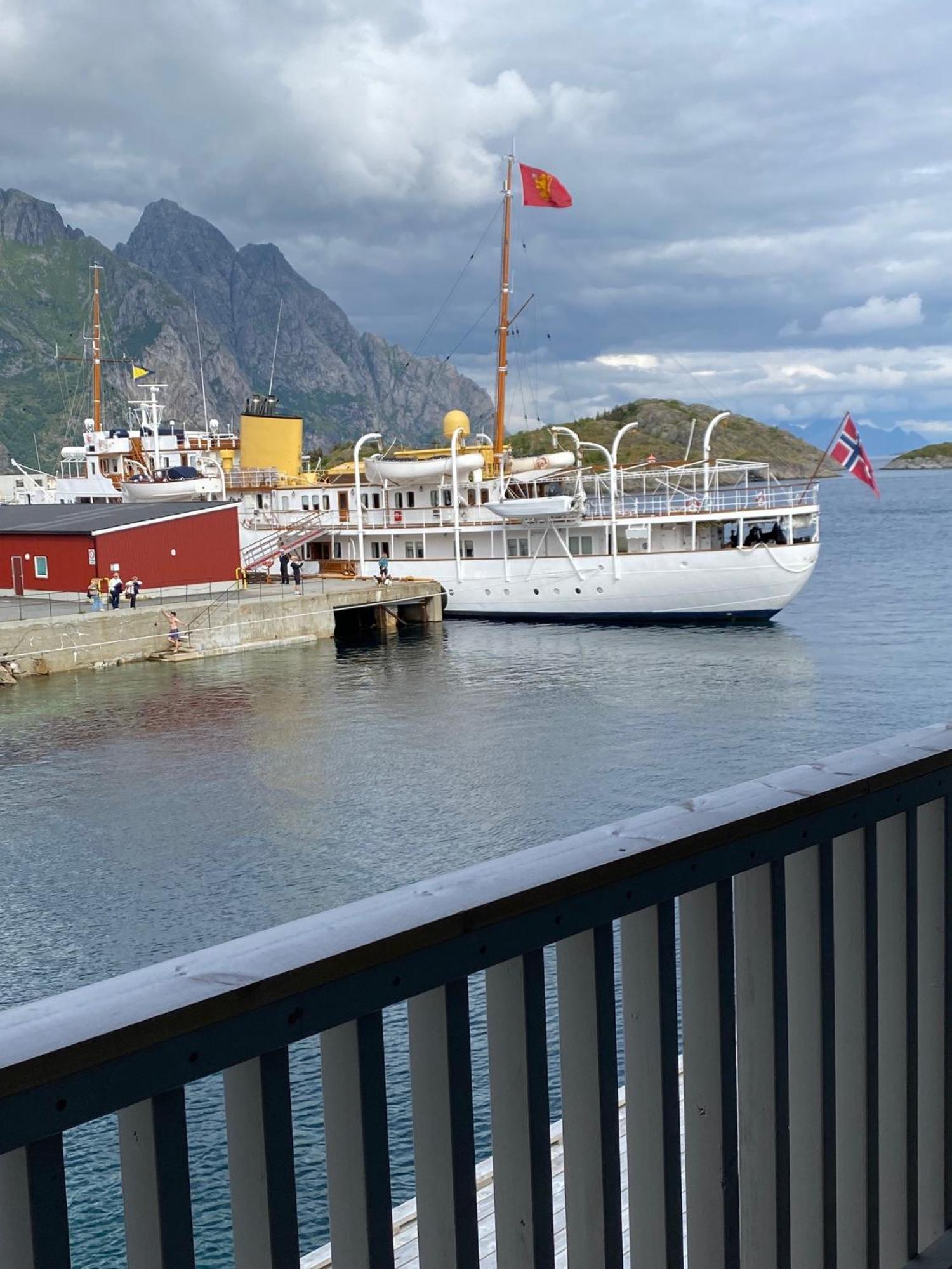 Ny Leilighet I Henningsvaer! Henningsvær Exterior foto